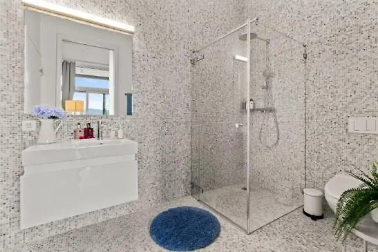 Old Luxury Business Penthouse Near Main Station Zurigo