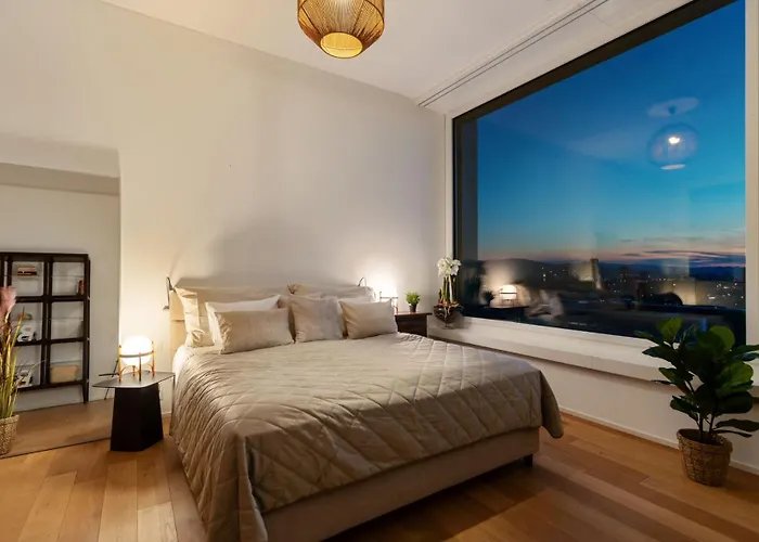 Old Luxury Business Penthouse Near Main Station 취리히