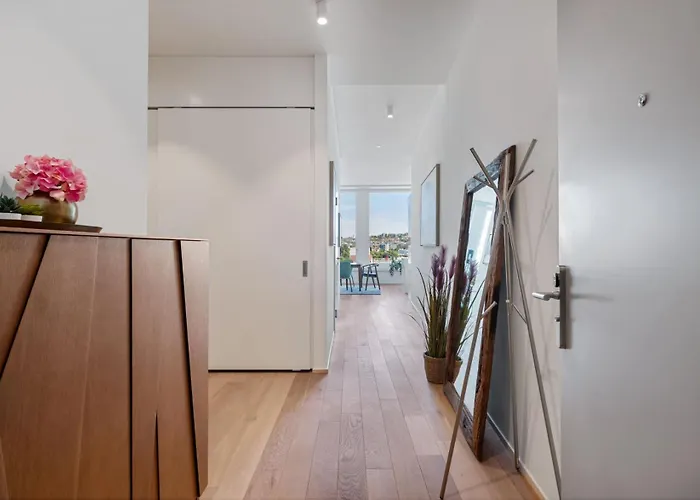 Old Luxury Business Penthouse Near Main Station 아파트 *