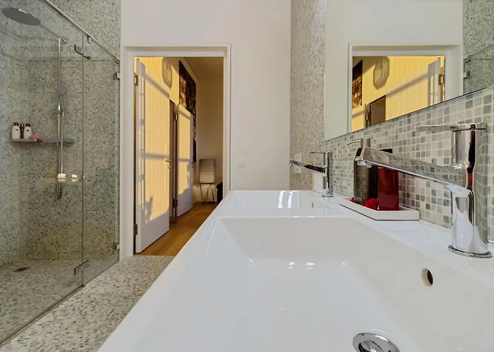 아파트 Old Luxury Business Penthouse Near Main Station